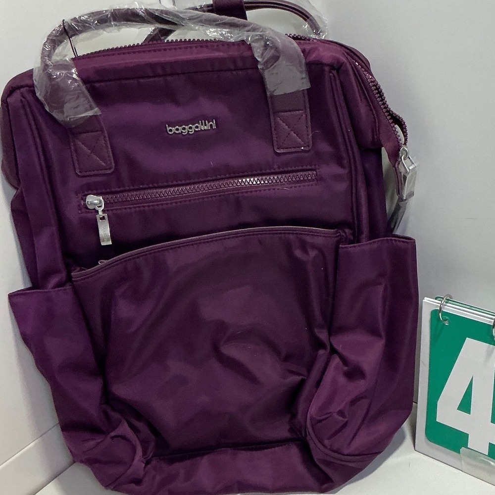 Baggallini Soho Backpack Plum Purple Water Resistant Nylon Travel Bag 3457